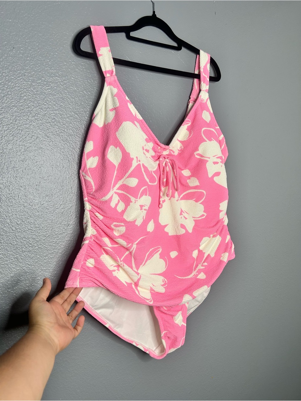 Catalina Pink and Cream Floral V-Neck One-Piece Swimsuit Bathingsuit xxl